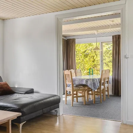 Two-bedroom In Jagerspris Dom wakacyjny Jægerspris